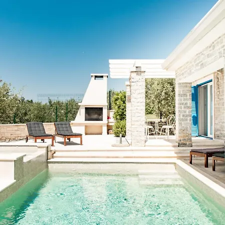 Willa Beautiful Torre Iii With Sauna In Tar Tar-Vabriga