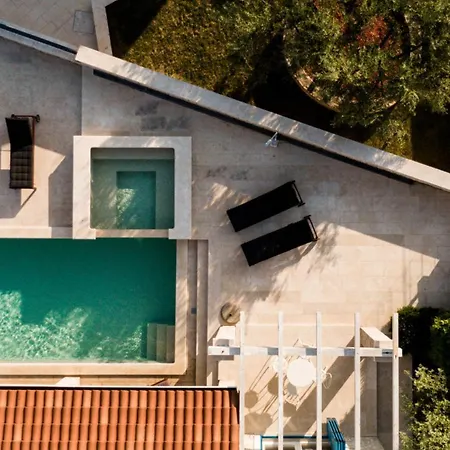 Beautiful Torre Iii With Sauna In Tar Willa