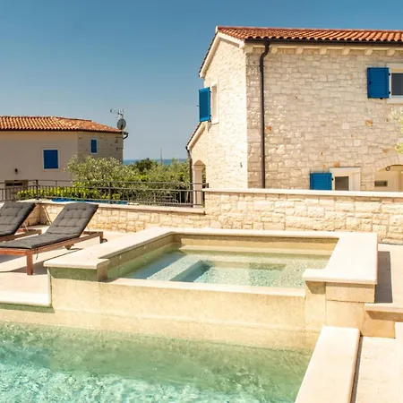 Beautiful Torre Iii With Sauna In Tar Willa Tar-Vabriga